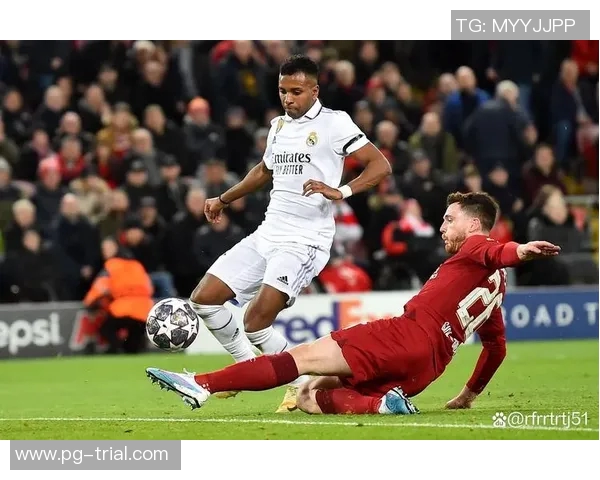 欧联杯焦点战里昂与皇马互交白卷帽子戏法瞬间点燃全场激情