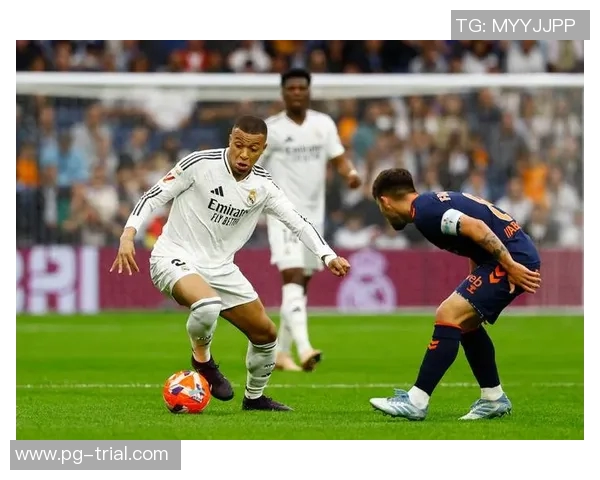 西甲激战：那不勒斯险胜巴黎红牌事件引发全场热议